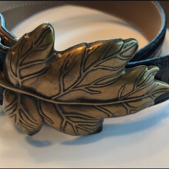 Talbots Leather Belt w/Gold Leaf Buckle - Picture 3 of 4